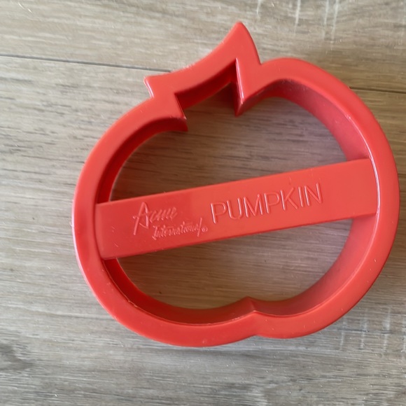 Pumpkin Cookie Cutters - Picture 2 of 9